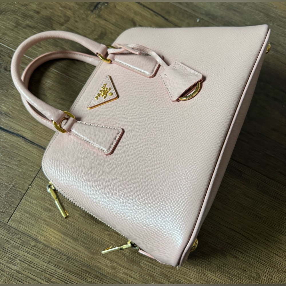 PRADA-AUTHENTIC (Preowned)Pink Saffiano Leather Crossbody Handbag - Picture 6 of 16